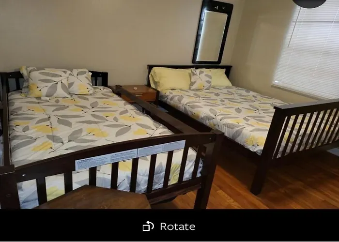 Paradise - 3br 2full Bath In Upscale Area 5 Min To And Downtown Pensacola