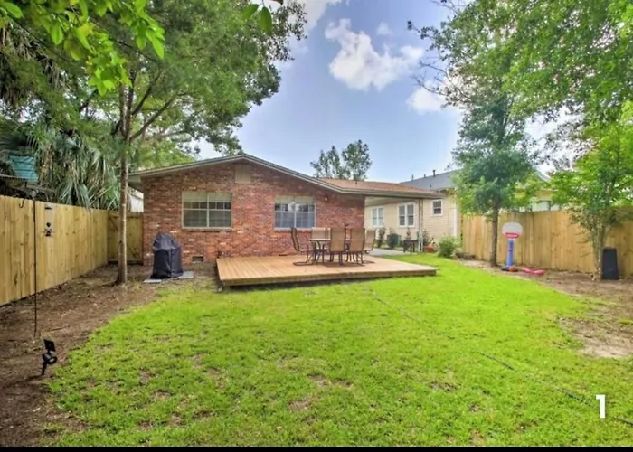 Paradise - 3br 2full Bath In Upscale Area 5 Min To And Downtown