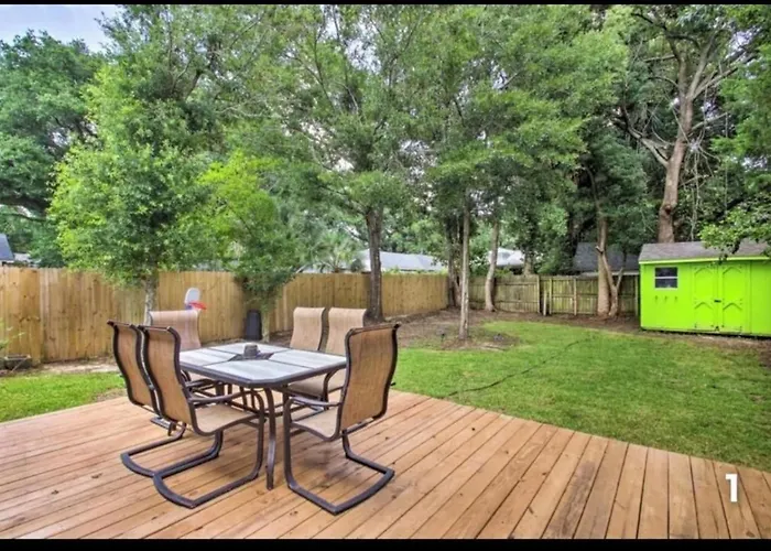 Paradise - 3br 2full Bath In Upscale Area 5 Min To And Downtown * Pensacola